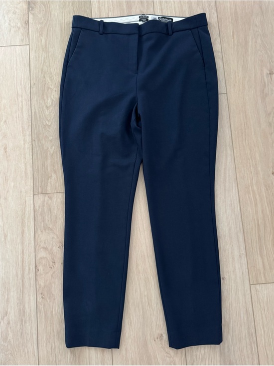 J. Crew Pants - J. Crew Women’s Navy Blue Cameron Slim Cropped Pants 16 Tall Carreman Fabric